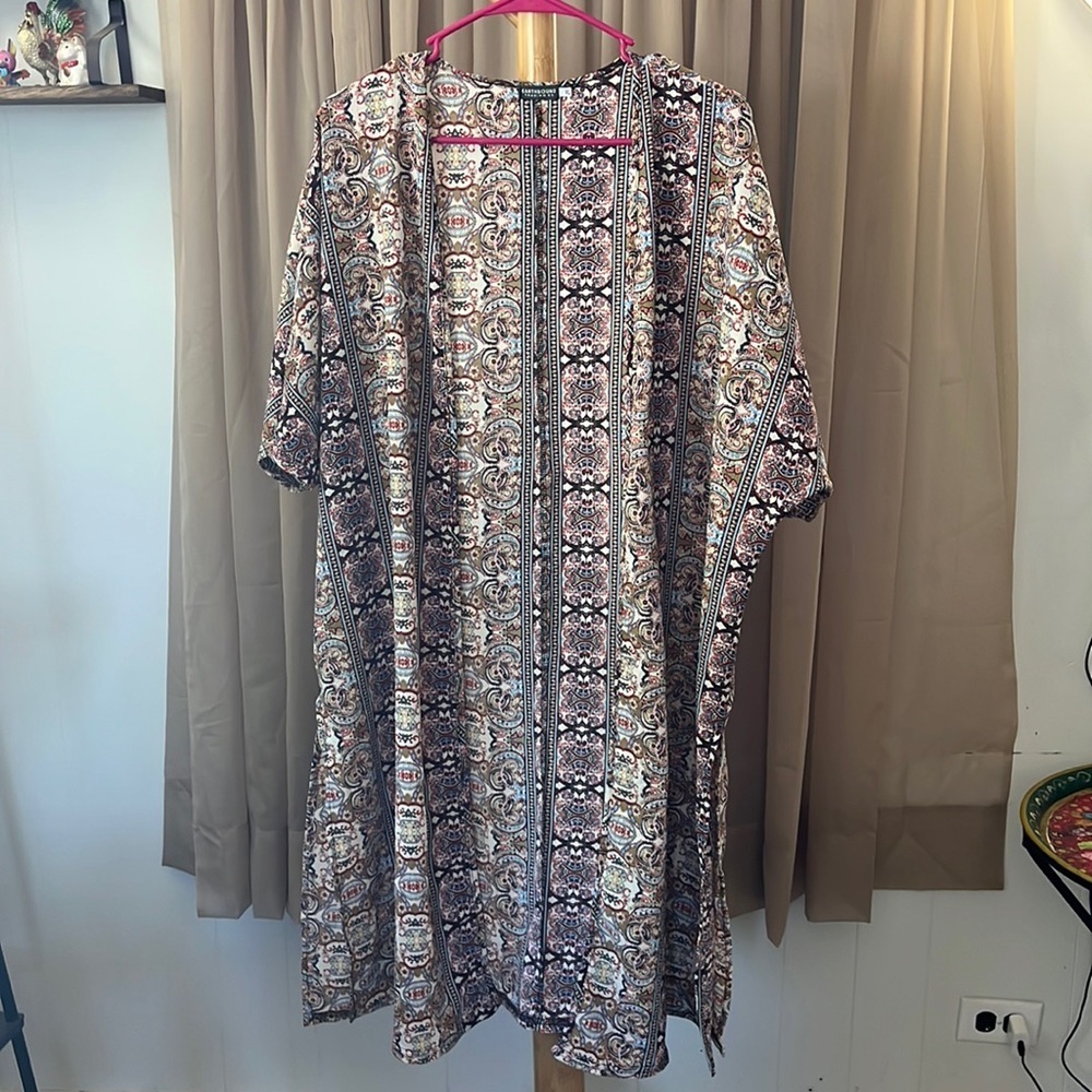 Earthbound Trading Co size XL $35 beautiful condition​​